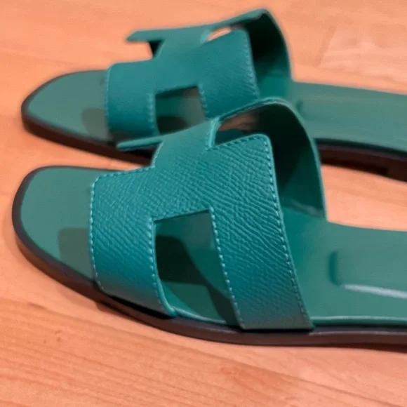 HERMES Oran sandal -size 37- Green (vert émeraude) in Epsom calfskin. - Picture 5 of 8